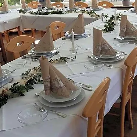 Hotel Am Deich Apen